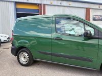 FORD TRANSIT COURIER